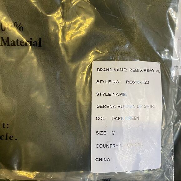 NWT Remi x Revolve Serena button up satin shirt Forrest green blouse M - Picture 6 of 9